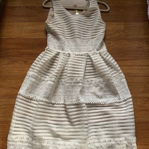 Gianni Bini White Lace Cocktail dress